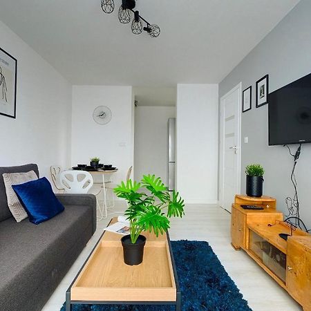 Warsaw Inside Solec With Private Parking Apartment Exterior photo