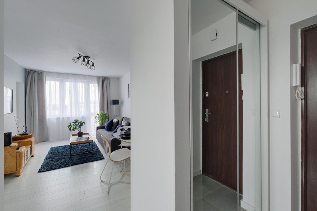 Warsaw Inside Solec With Private Parking Apartment Exterior photo